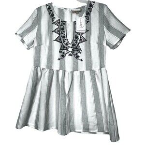 Pologram bohemian chic embroidered white gray short sleeve women blouse size S.